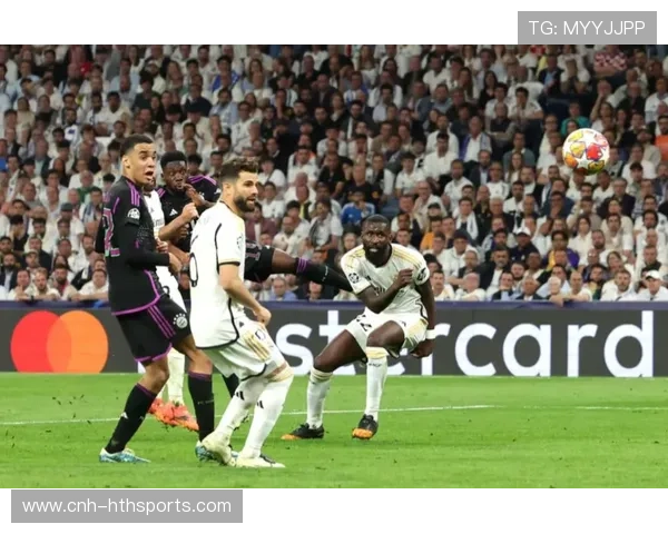 皇马连续冲击，卡瓦哈尔横传被维尼修斯推射入网